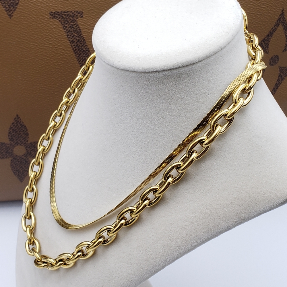 18k Gold Plated Stainless Steel Chain W/ Authentic Louis Vuitton Padlock Pendant - Picture 15 of 15